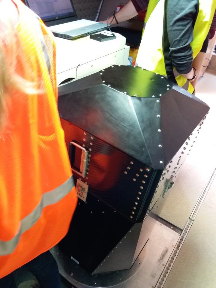 Inside HIAPER SOCRATES_06.jpg