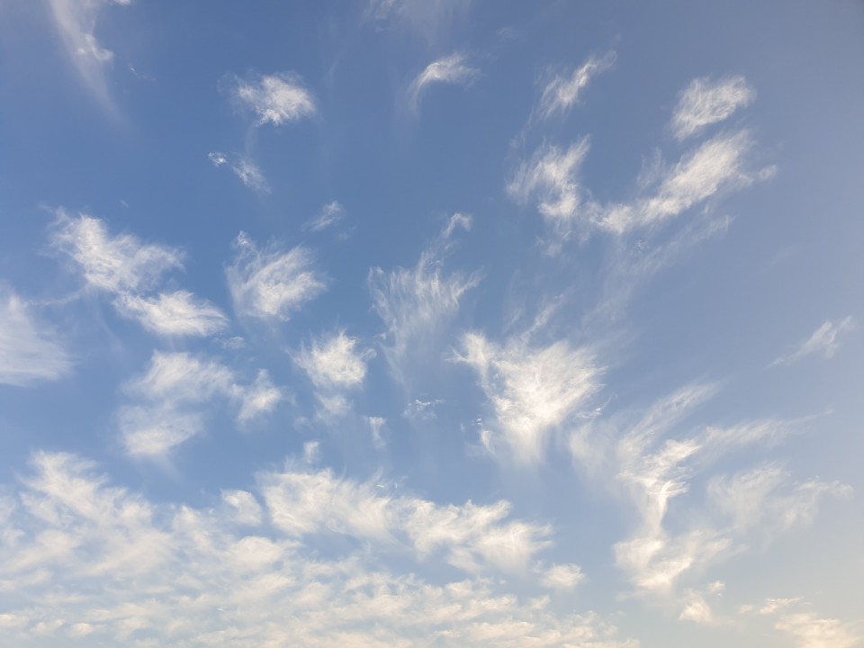 2019년 6월 2일 구름 2019_0602_03.jpg